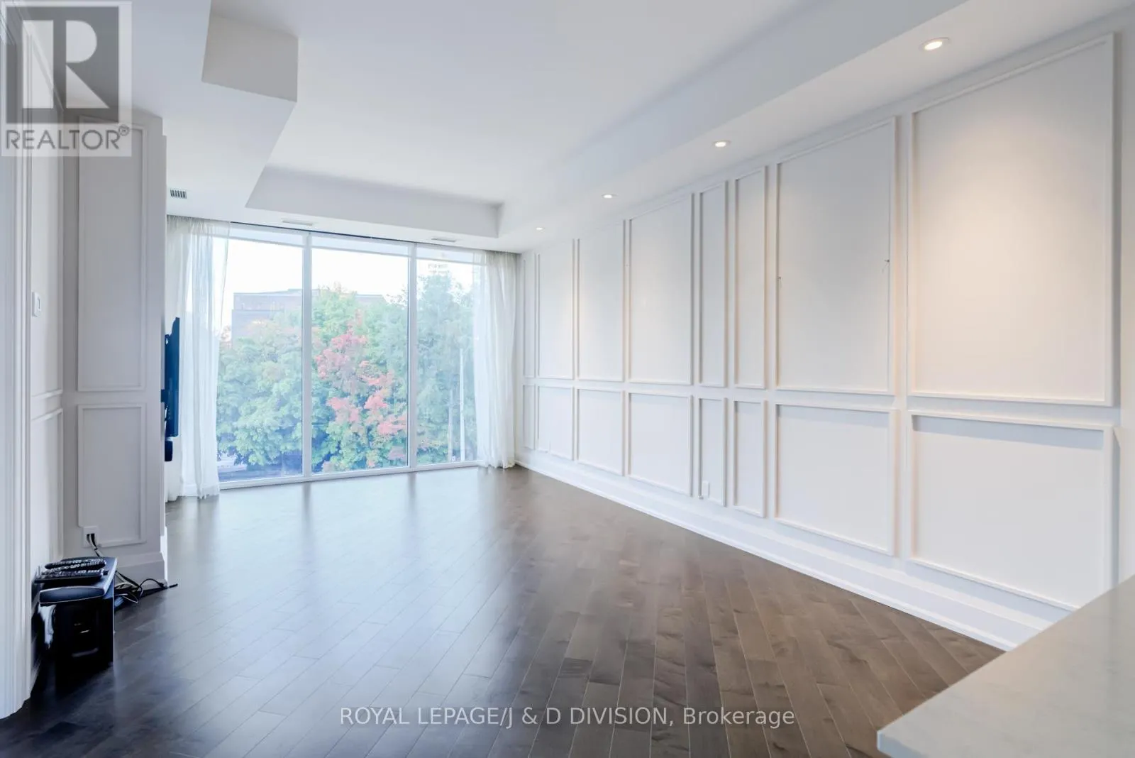 307 - 88 DAVENPORT ROAD