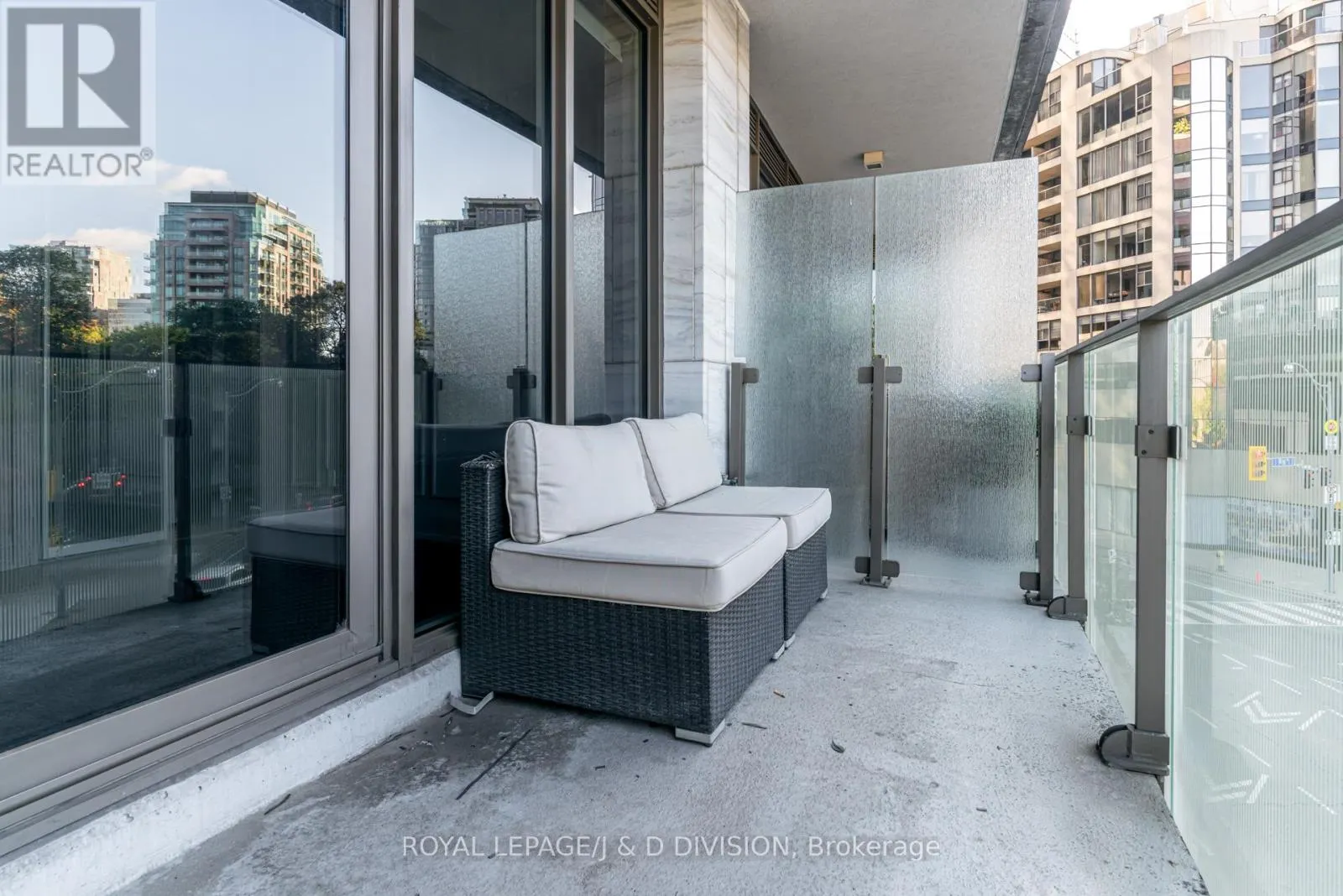 307 - 88 DAVENPORT ROAD
