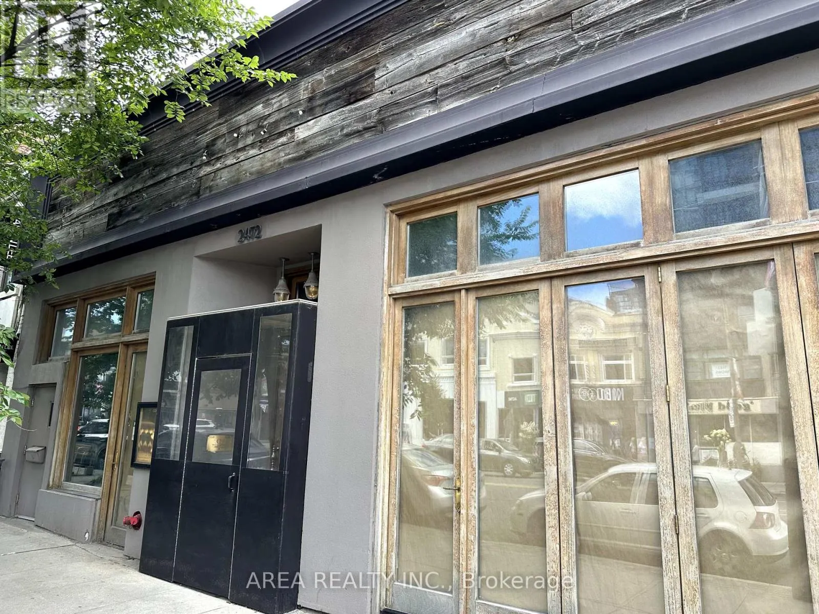 2472 YONGE STREET