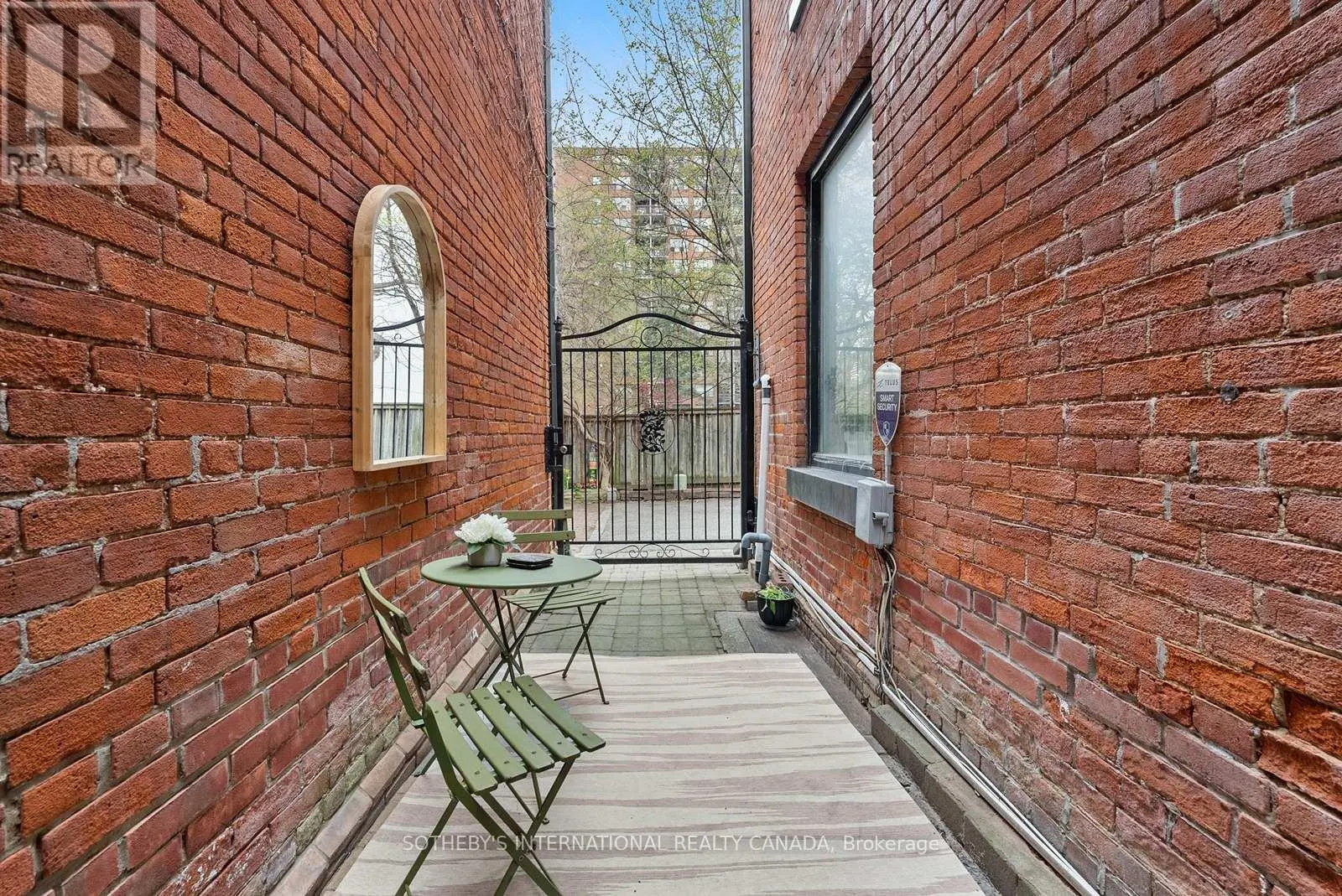 488 ONTARIO STREET
