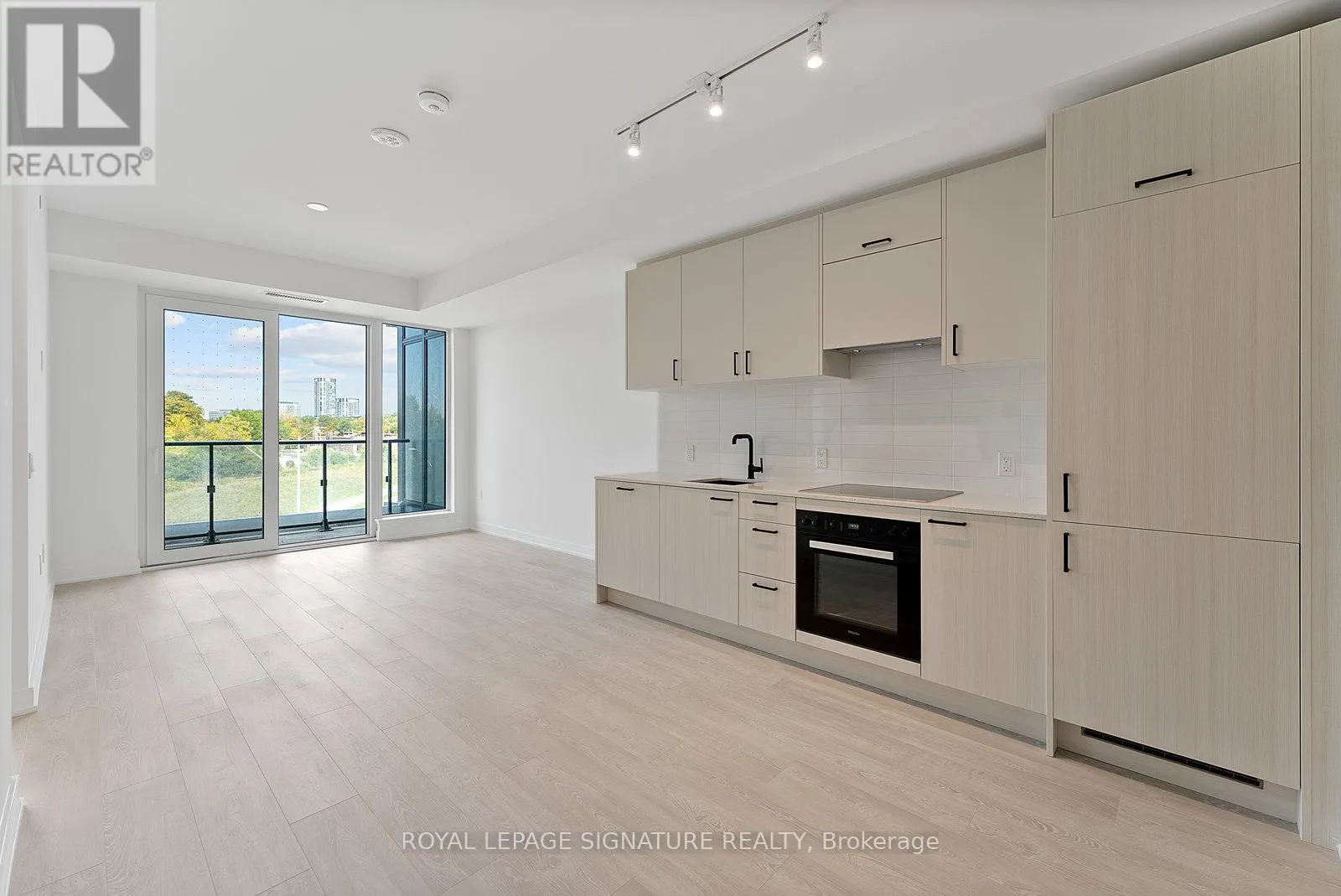 412 - 1 KYLE LOWRY ROAD