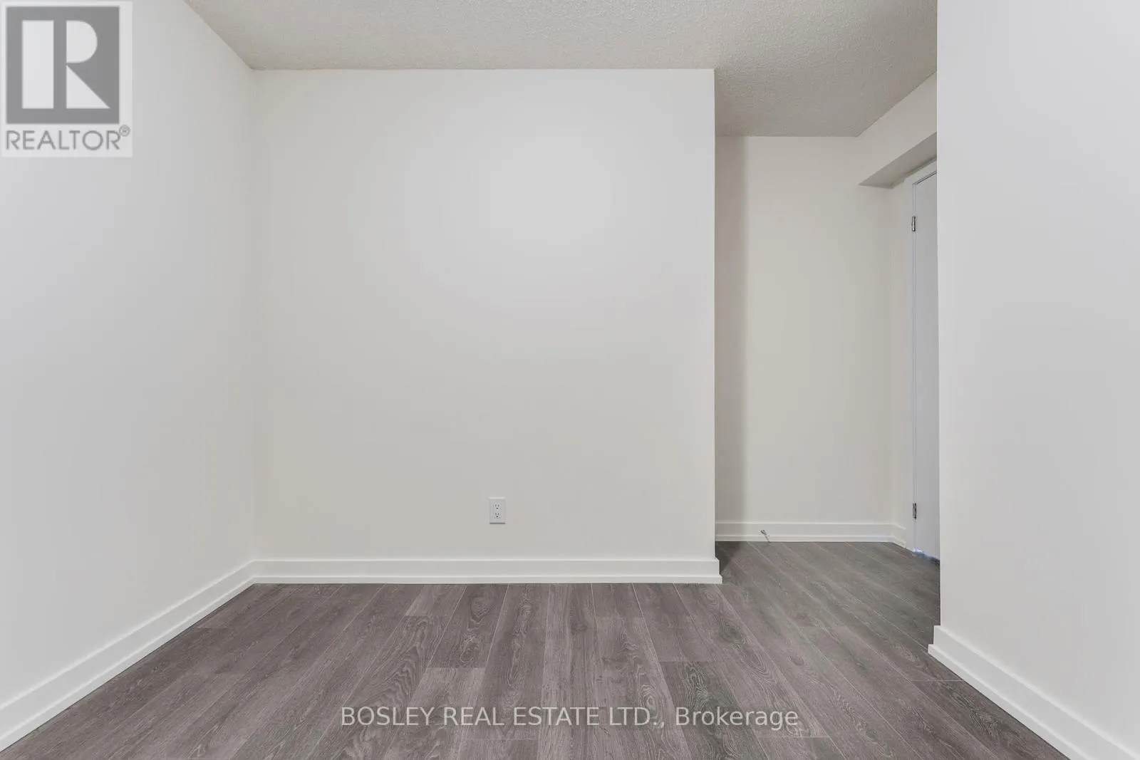 1006 - 125 REDPATH AVENUE