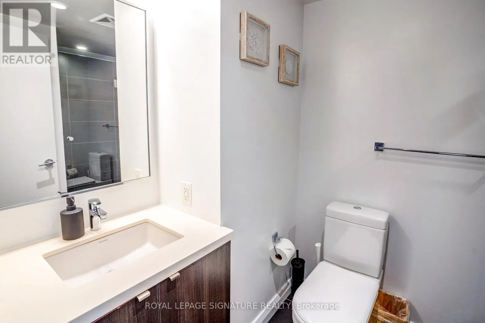 1218 - 155 YORKVILLE AVENUE