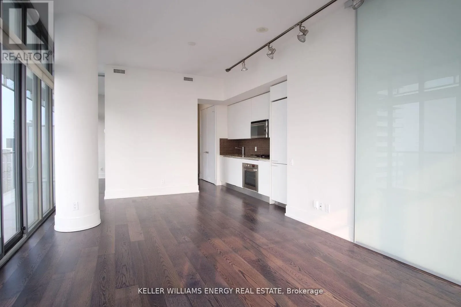 4305 - 33 CHARLES STREET E, #4305
