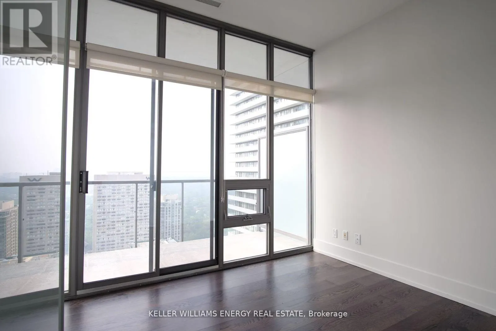 4305 - 33 CHARLES STREET E, #4305