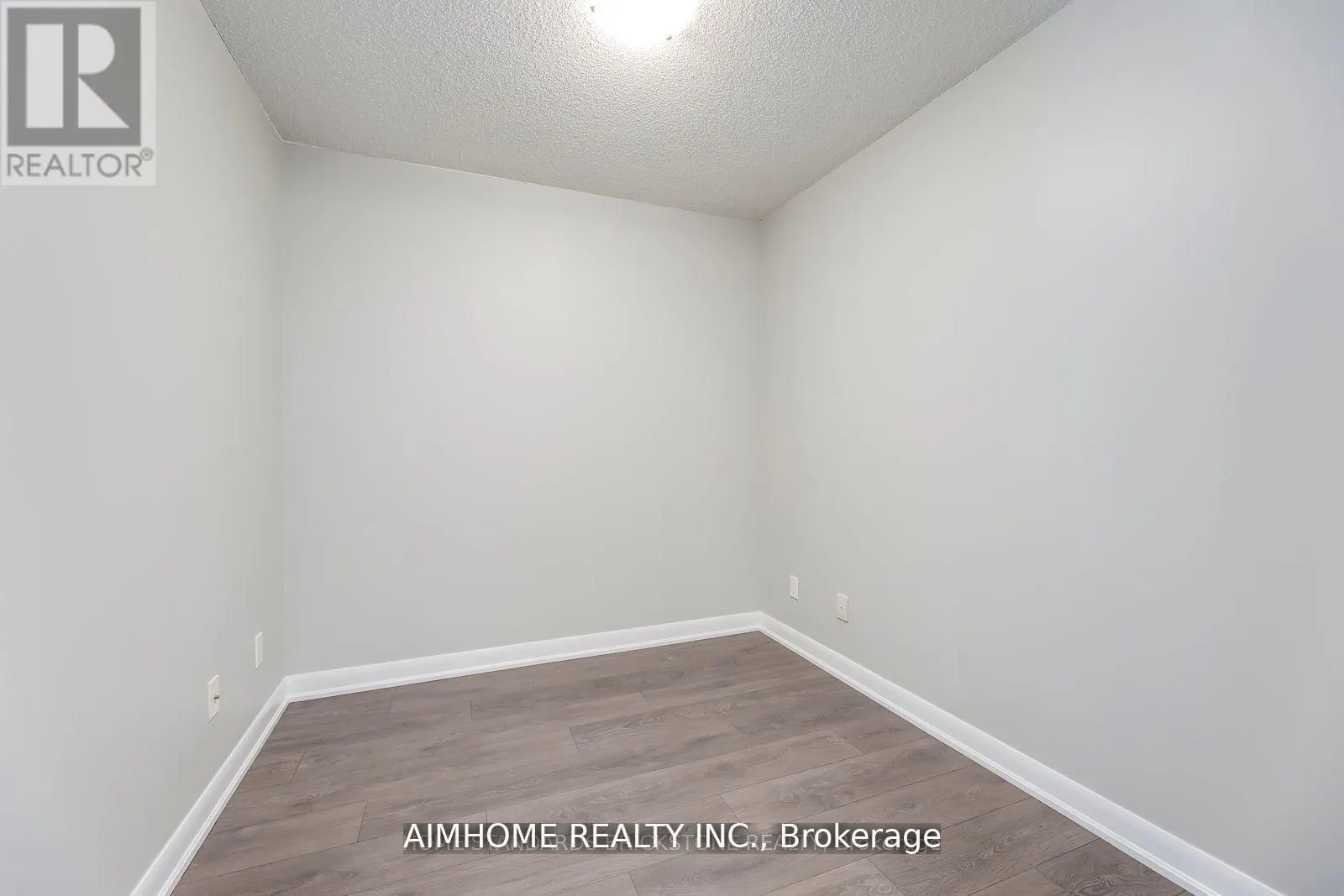 2615 - 5168 YONGE STREET S