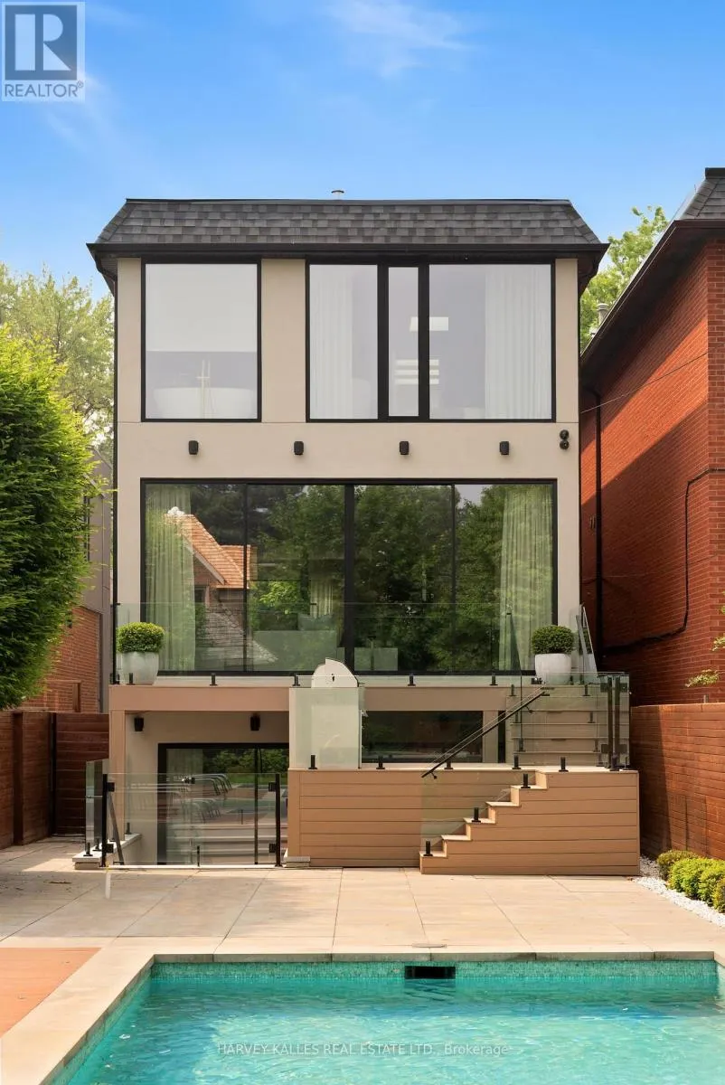 126 SHERWOOD AVENUE