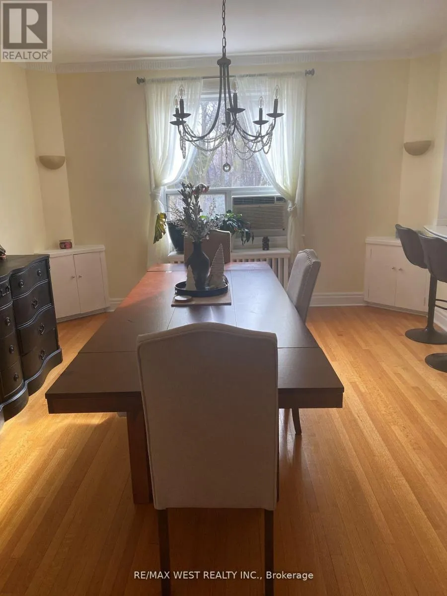 2ND FLR - 7 OTTER CRESCENT