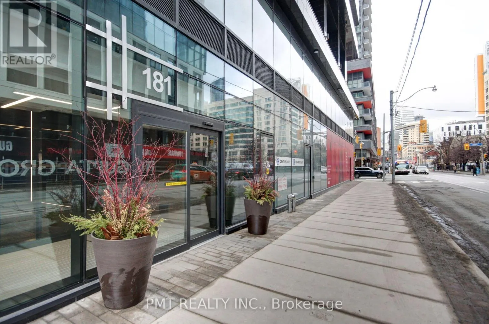 2508 - 181 DUNDAS STREET E