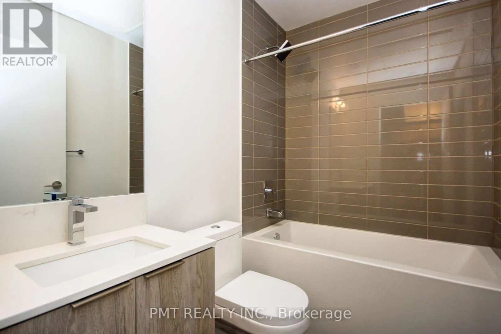 2508 - 181 DUNDAS STREET E