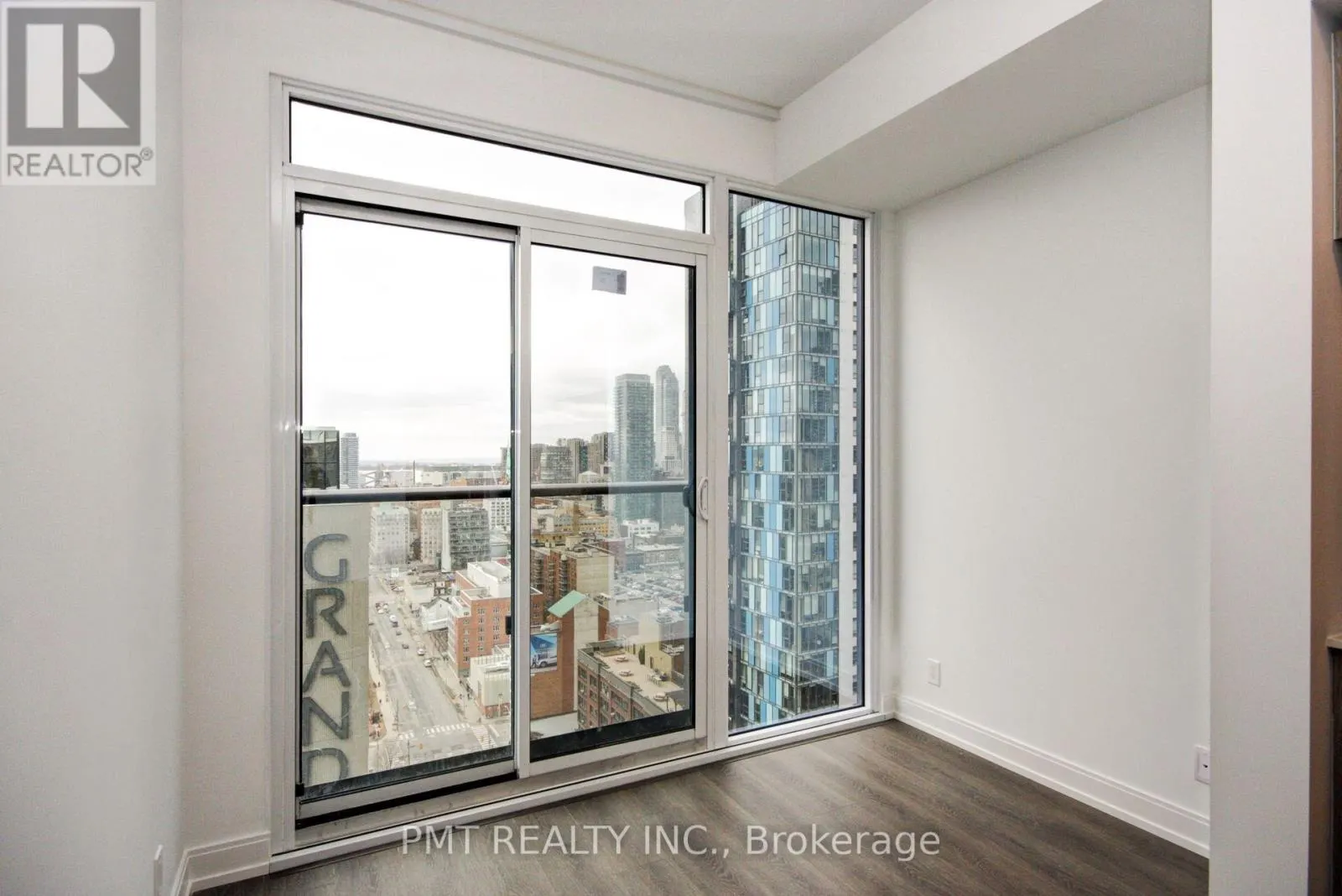 2508 - 181 DUNDAS STREET E