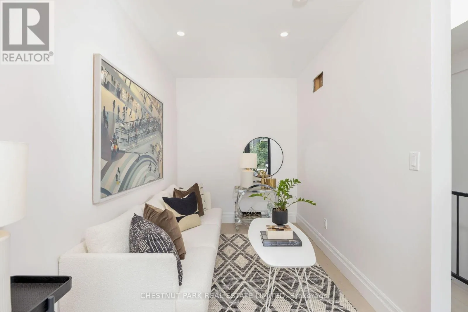 112 GIVINS STREET