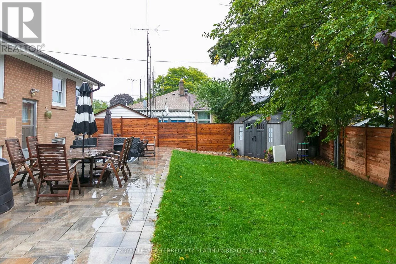 5 VERSEND DRIVE