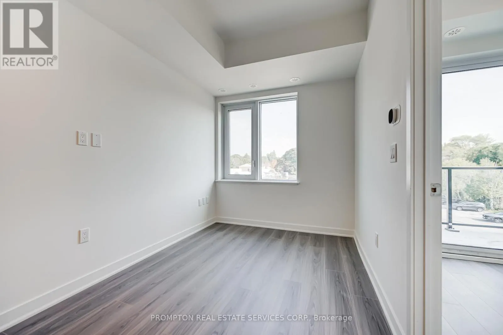 202 - 65 CURLEW DRIVE