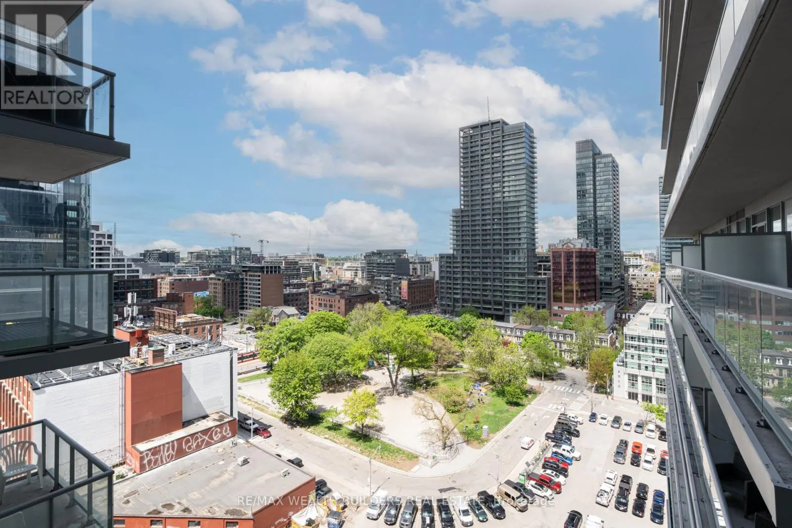 1510 - 352 FRONT STREET W