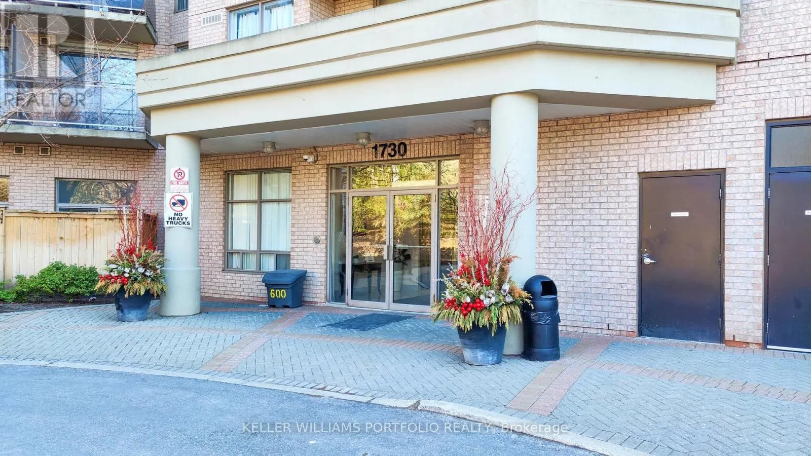 206 - 1730 EGLINTON AVENUE E