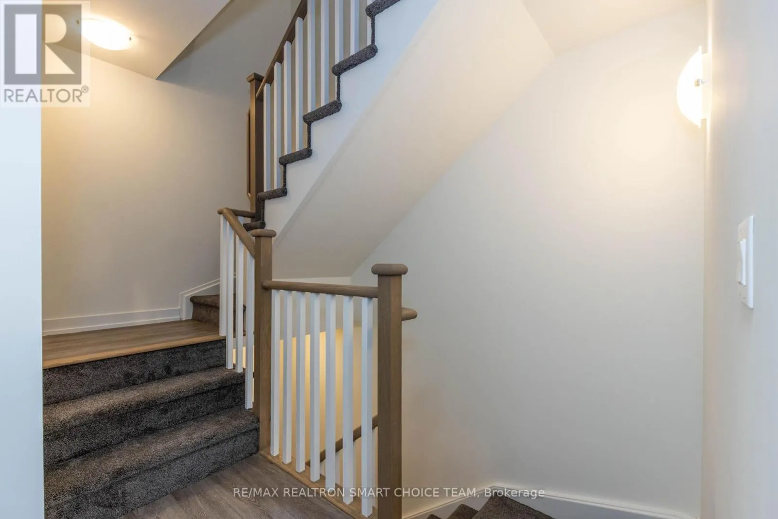 41 - 871 SHEPPARD AVENUE W