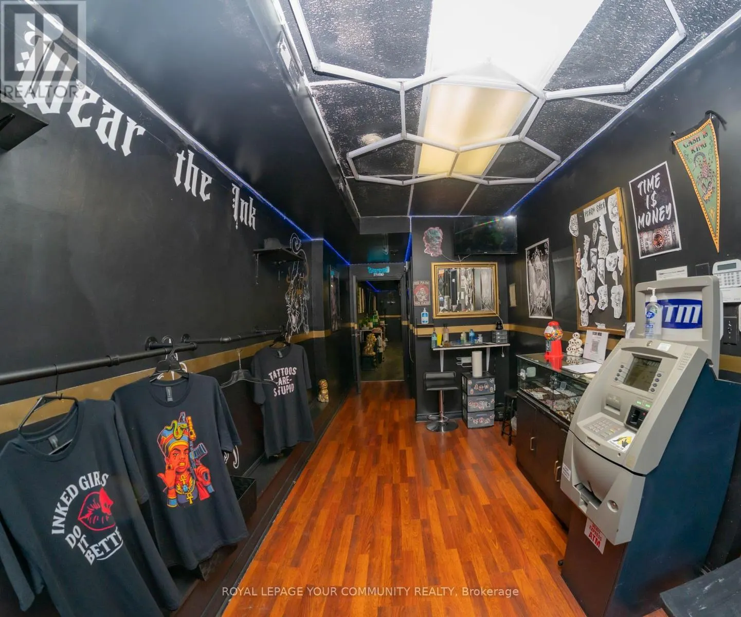 821A BLOOR STREET