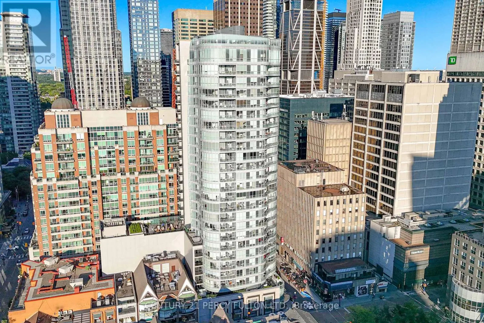 904 - 88 CUMBERLAND STREET