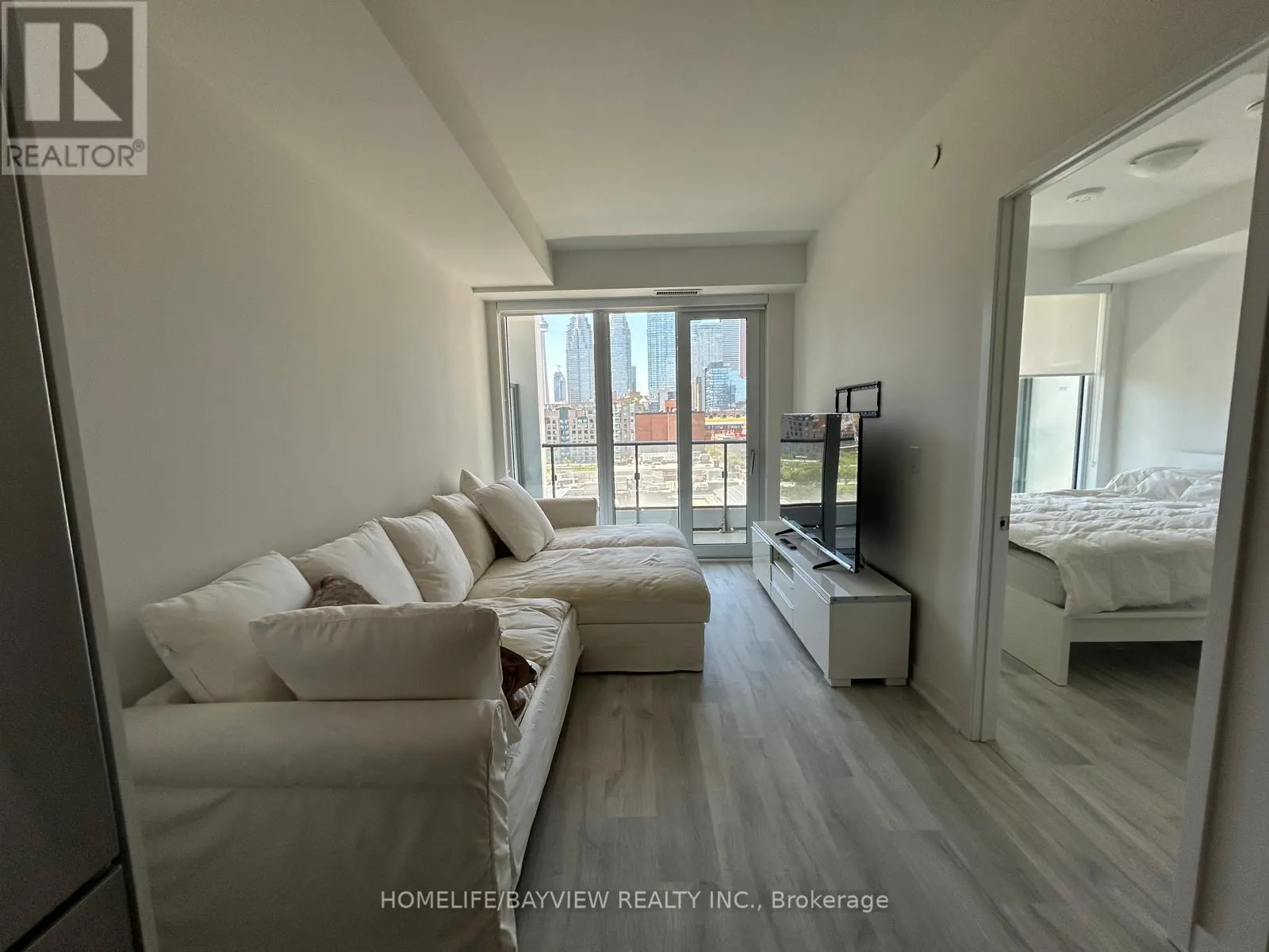 868 - 135 LOWER SHERBOURNE STREET W