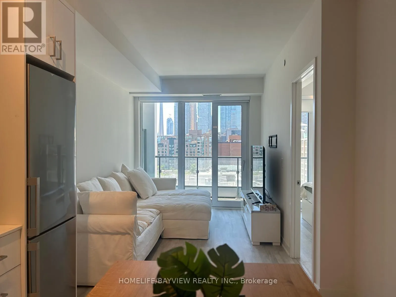 868 - 135 LOWER SHERBOURNE STREET W