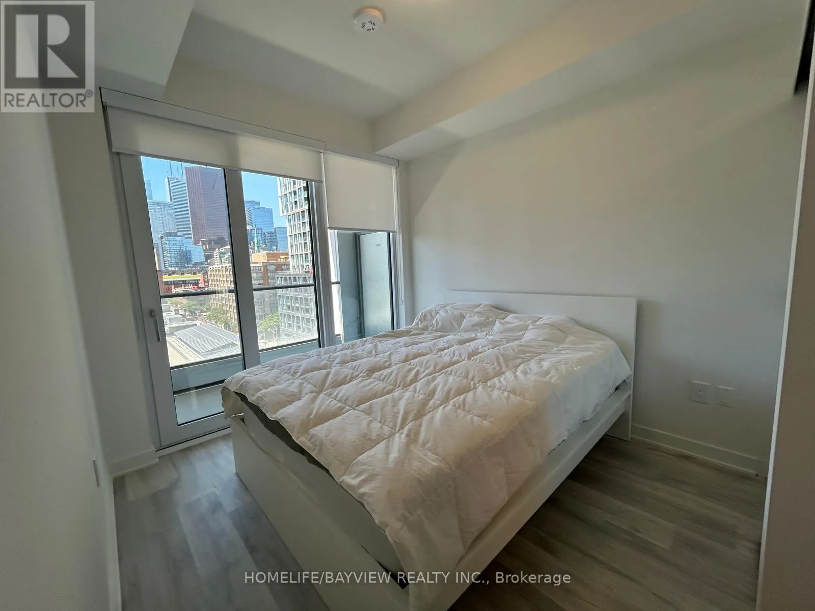 868 - 135 LOWER SHERBOURNE STREET W