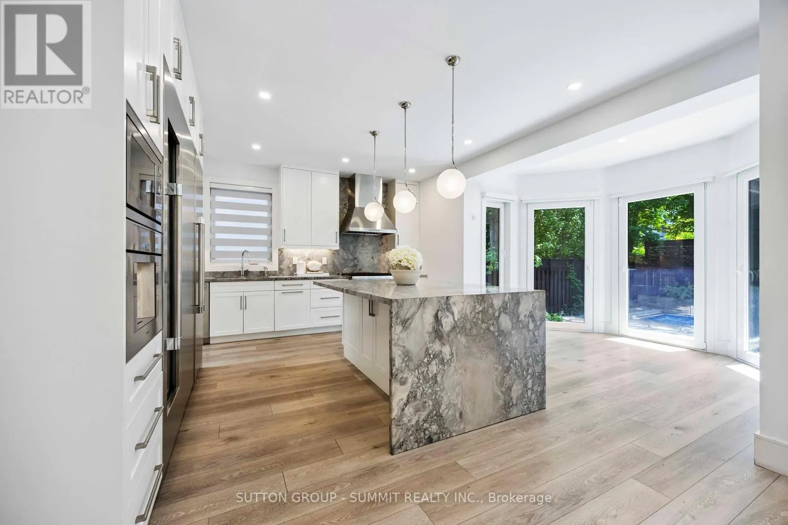 127 MUNRO BOULEVARD
