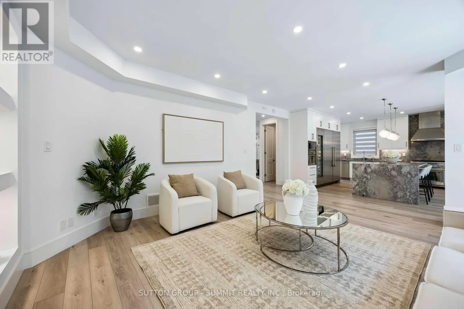 127 MUNRO BOULEVARD
