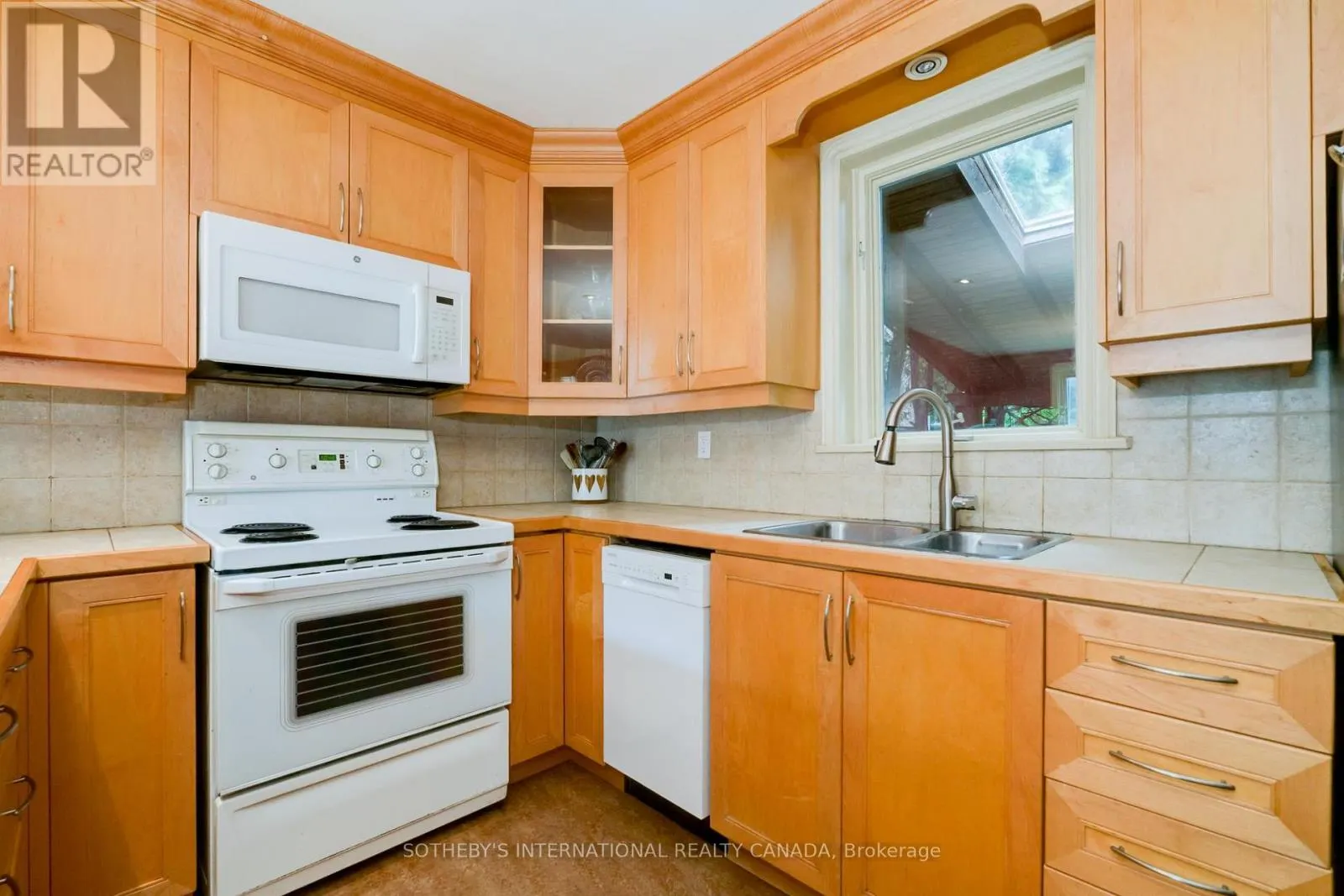 239 EMPRESS AVENUE