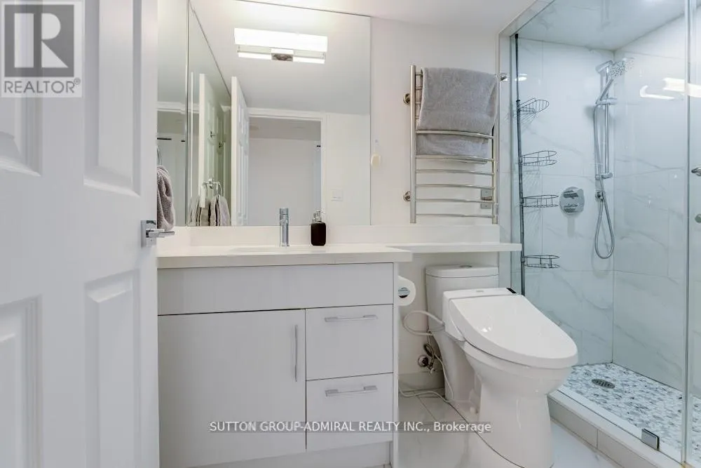 805 - 278 BLOOR STREET E