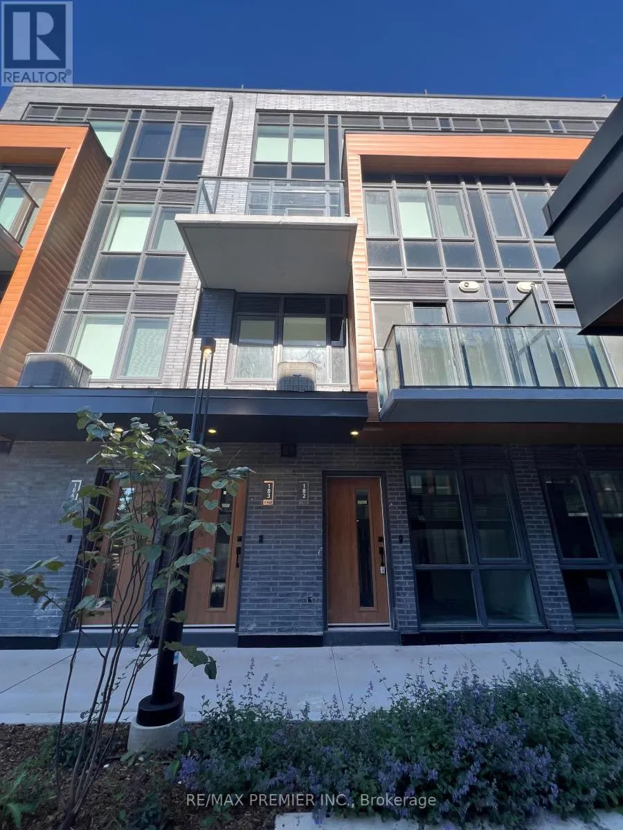 182 - 67 CURLEW DRIVE