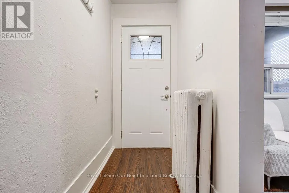 593 VAUGHAN ROAD