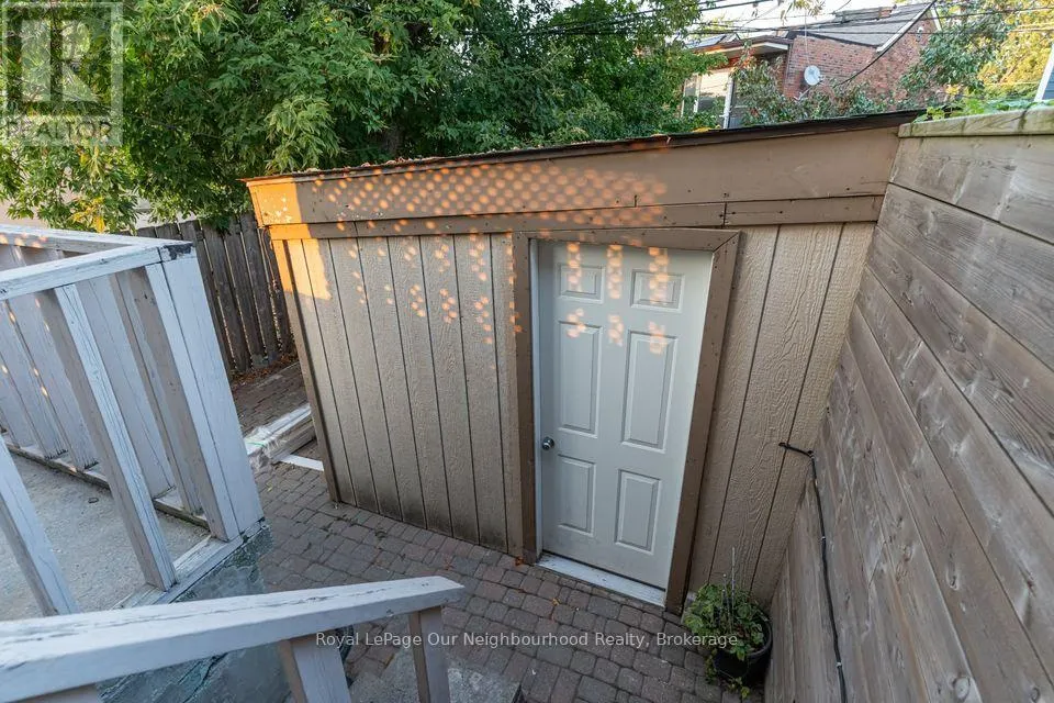 593 VAUGHAN ROAD
