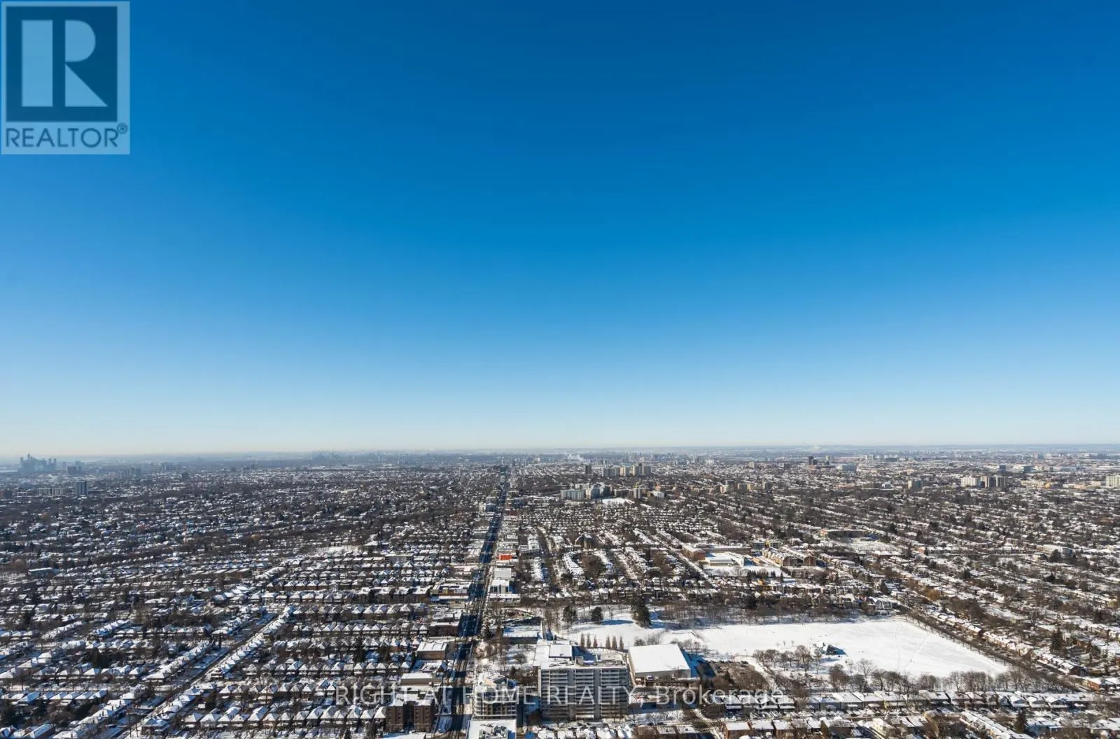 5703 - 8 EGLINTON AVENUE E