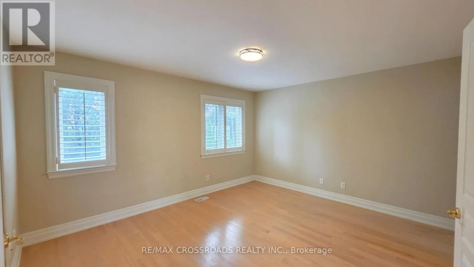 21 BOWAN COURT