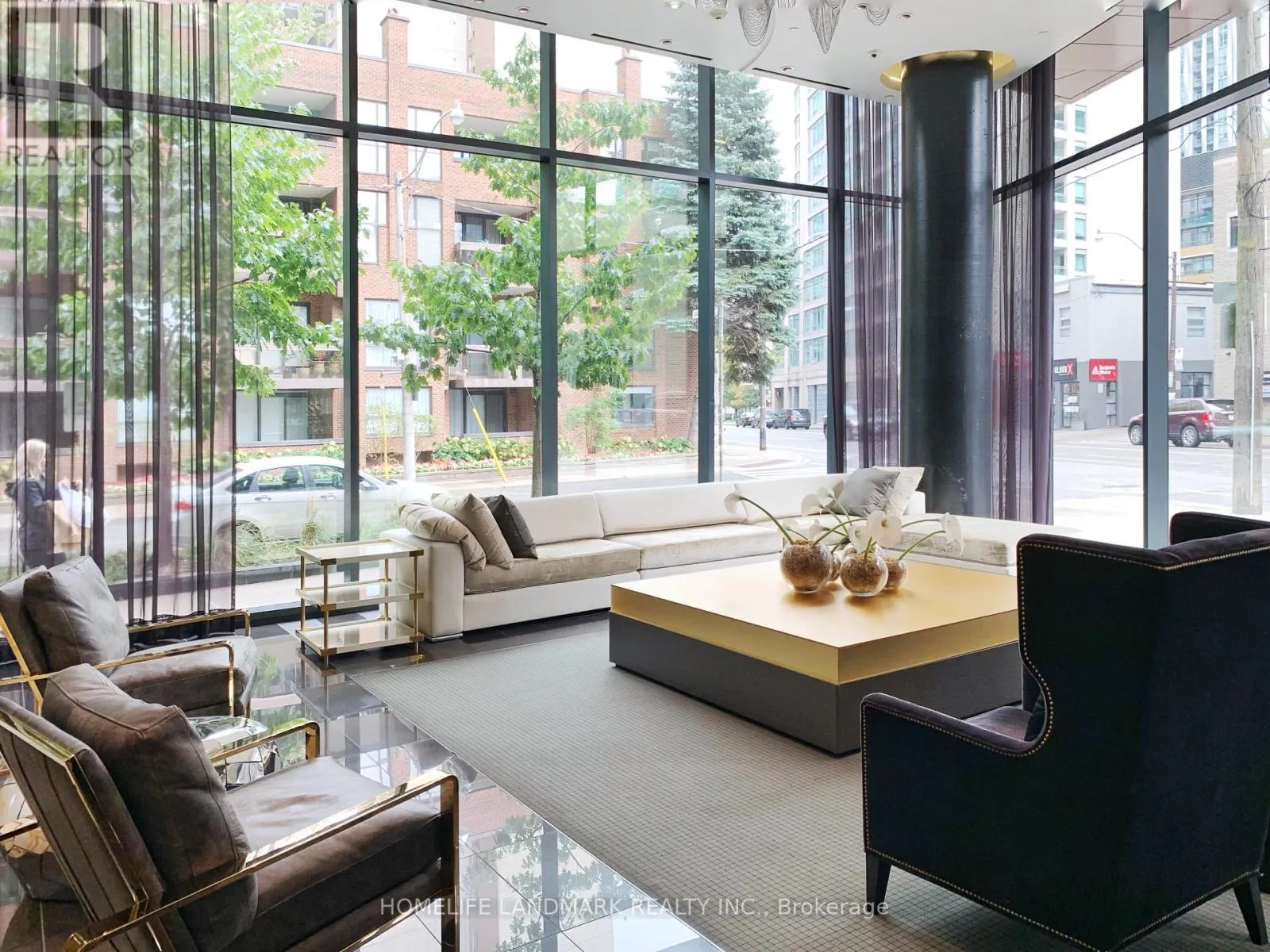 #1305 - 32 DAVENPORT ROAD
