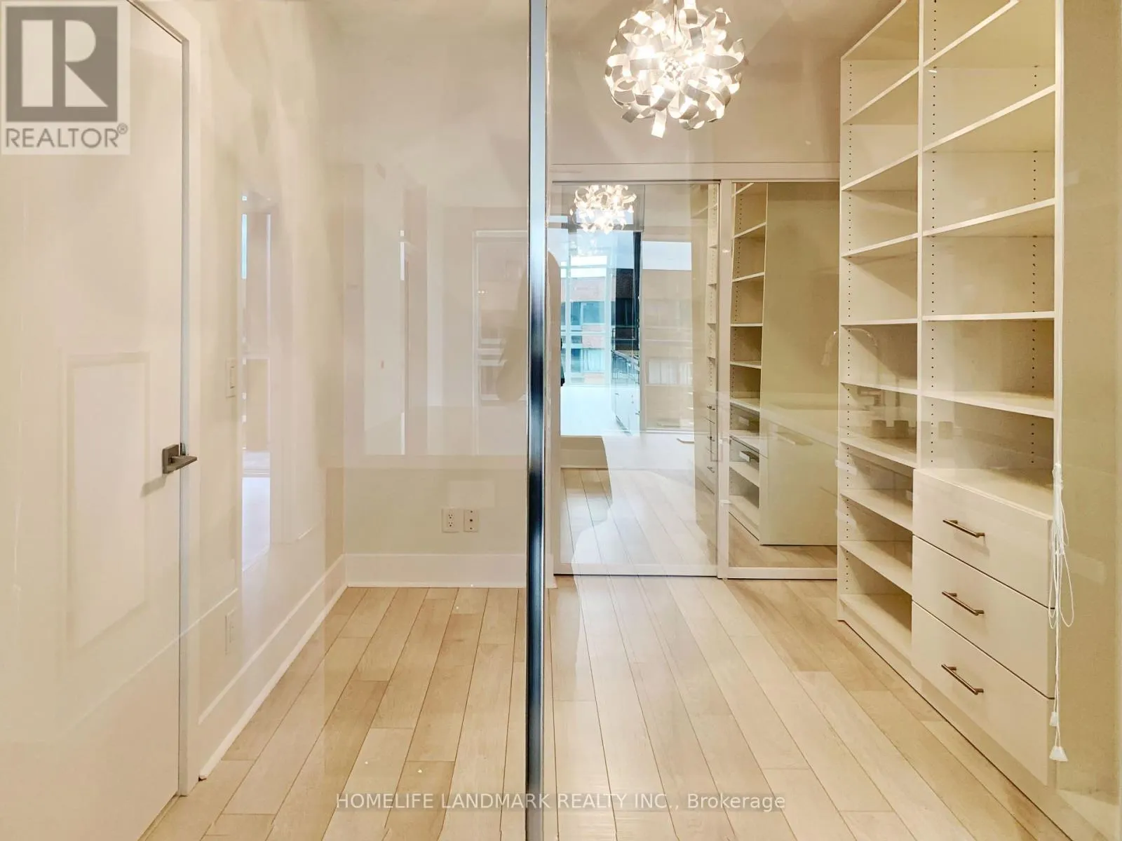 #1305 - 32 DAVENPORT ROAD