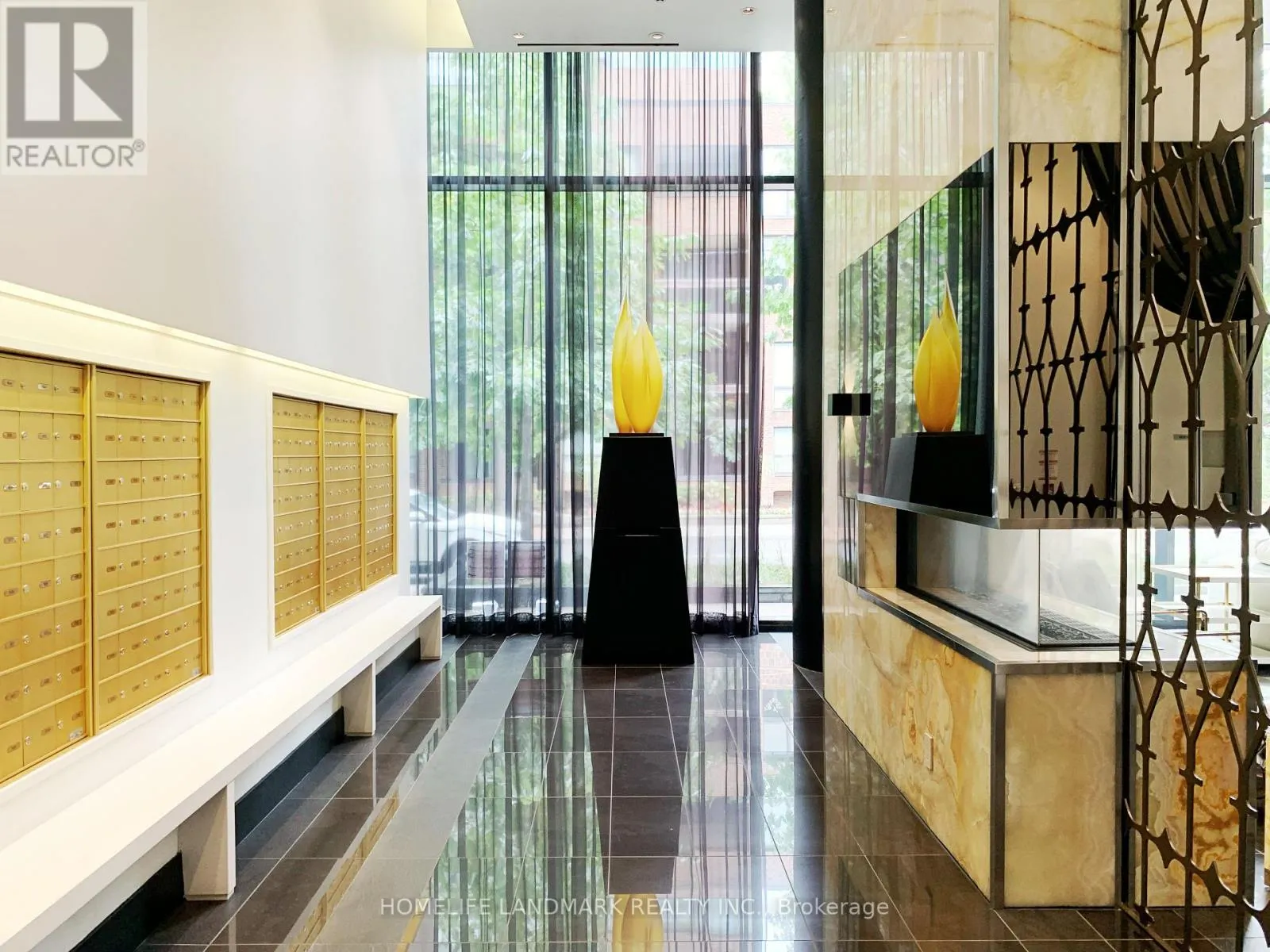 #1305 - 32 DAVENPORT ROAD