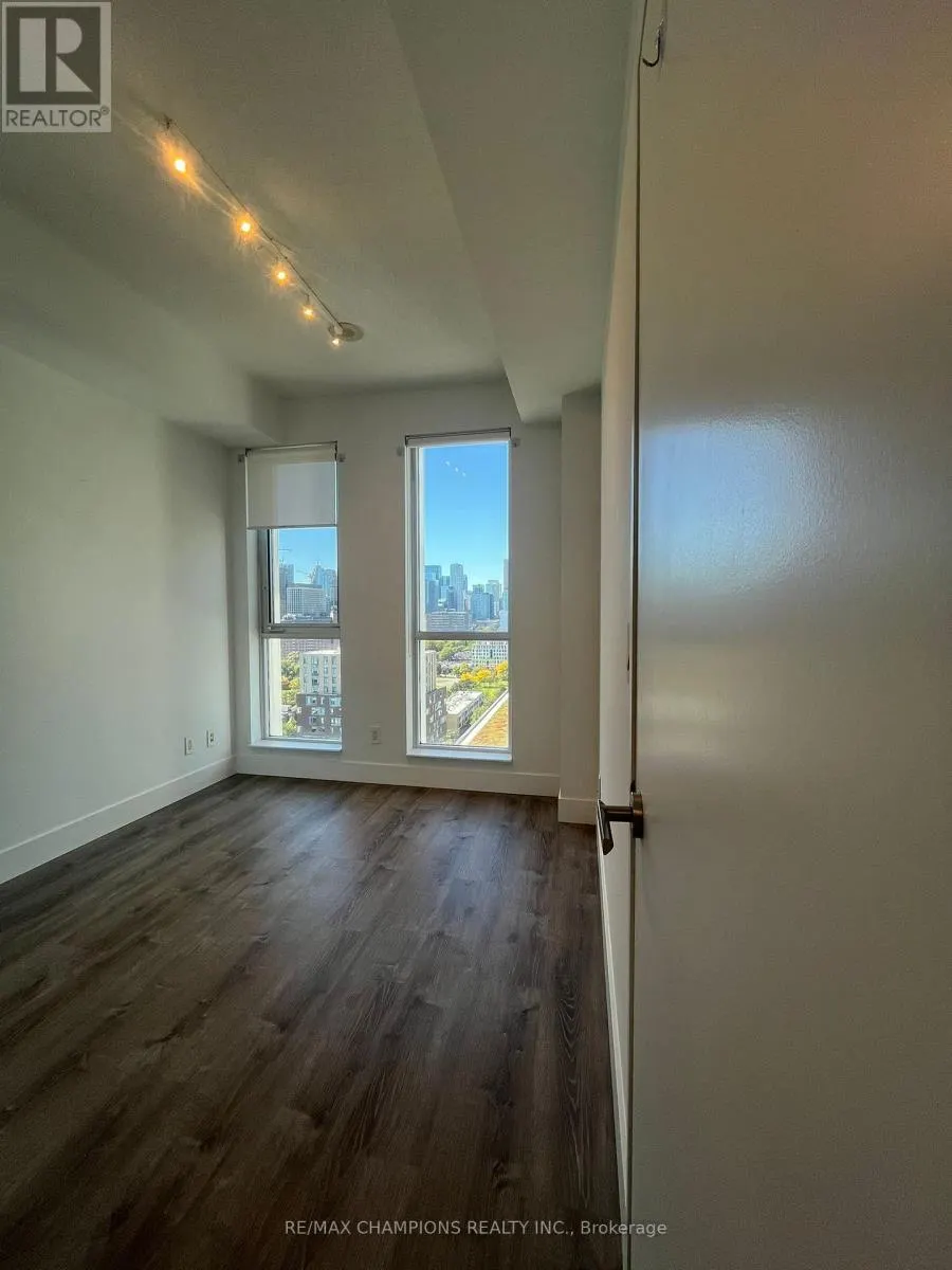 1707 - 55 REGENT PARK BOULEVARD