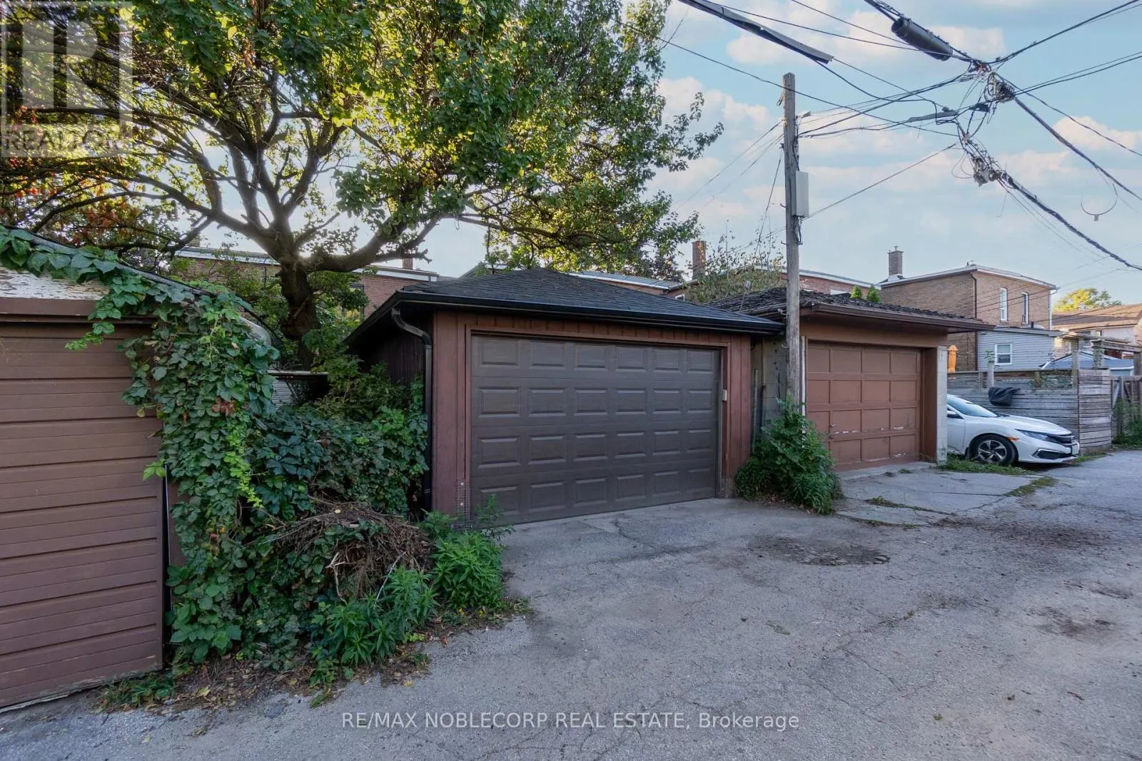 299 WINONA DRIVE