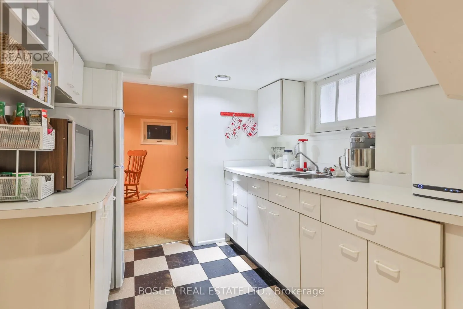 333 SUTHERLAND DRIVE