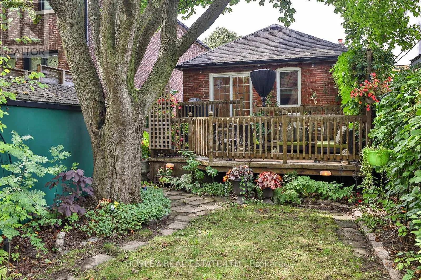 333 SUTHERLAND DRIVE