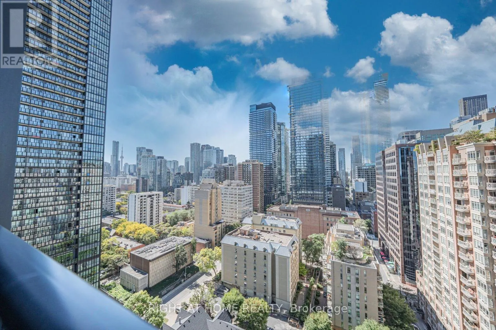 2104 - 28 TED ROGERS WAY