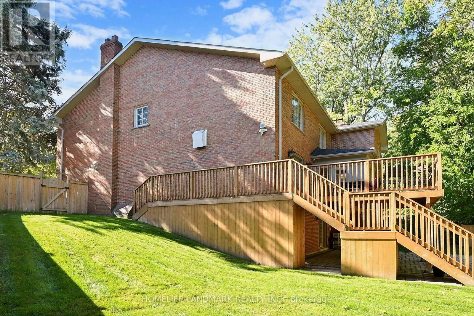 30 BOBWHITE CRESCENT