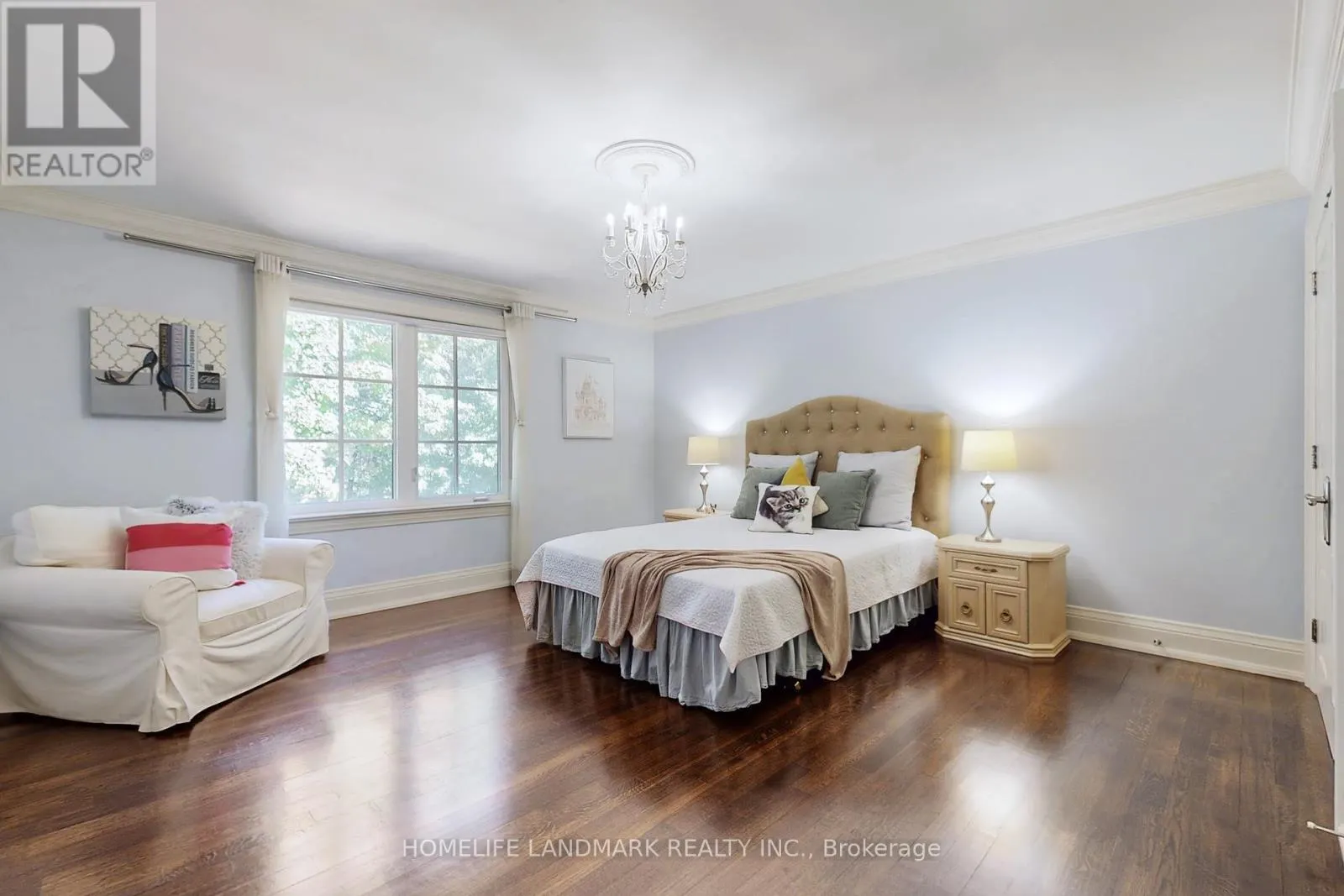 30 BOBWHITE CRESCENT