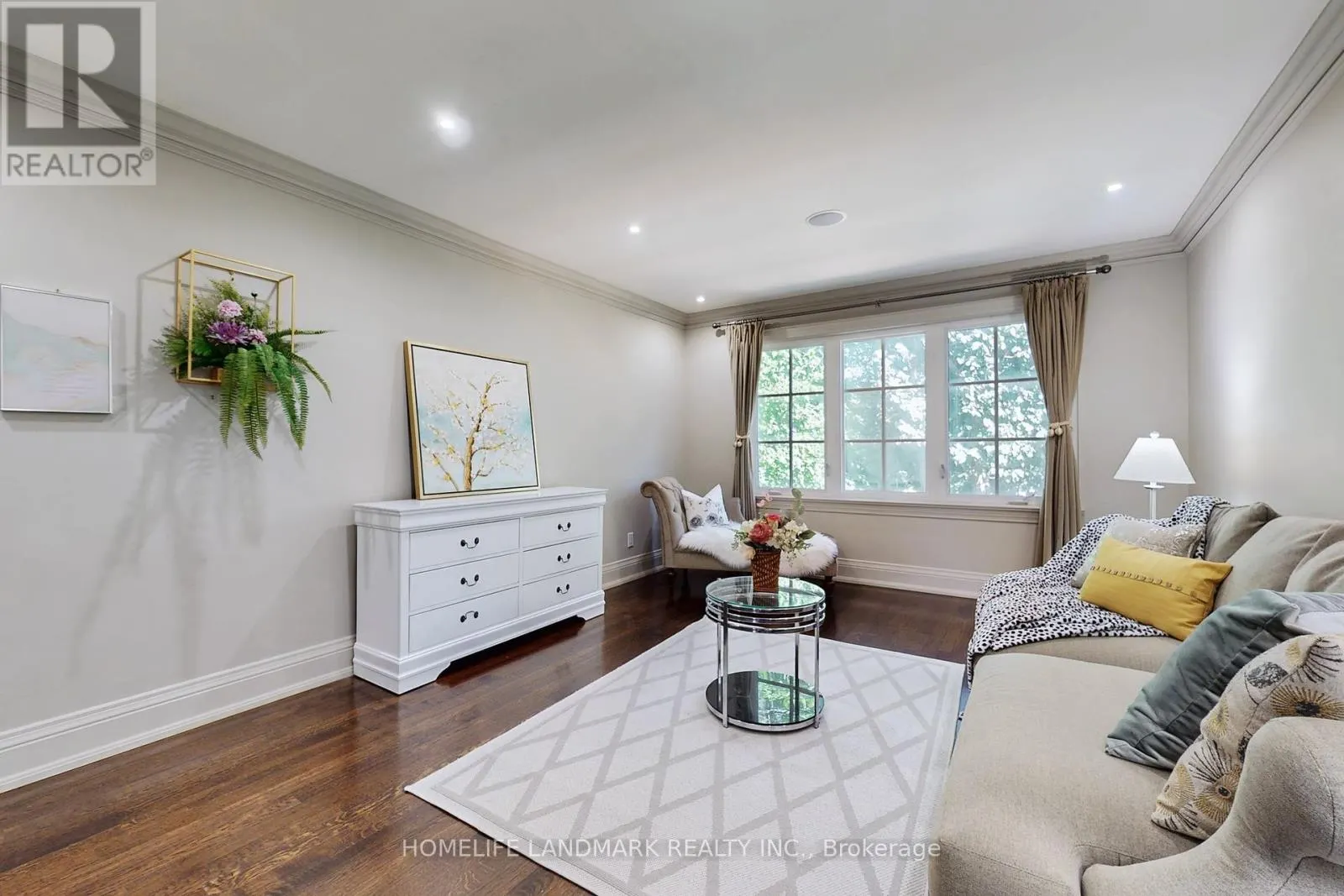 30 BOBWHITE CRESCENT