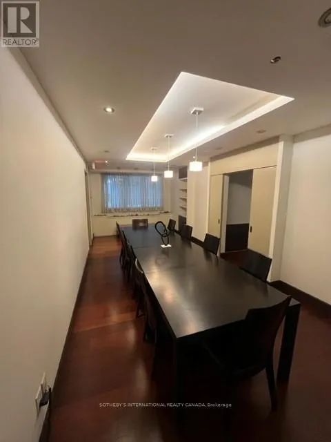 2202 - 218 QUEENS QUAY