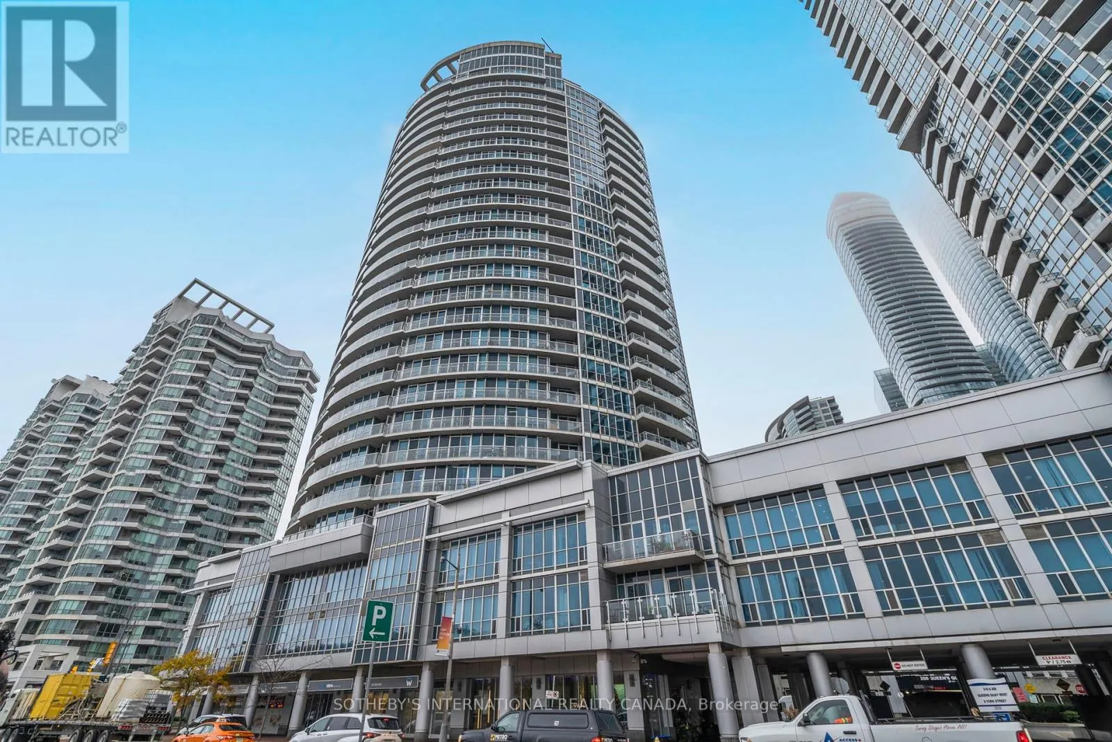 2202 - 218 QUEENS QUAY