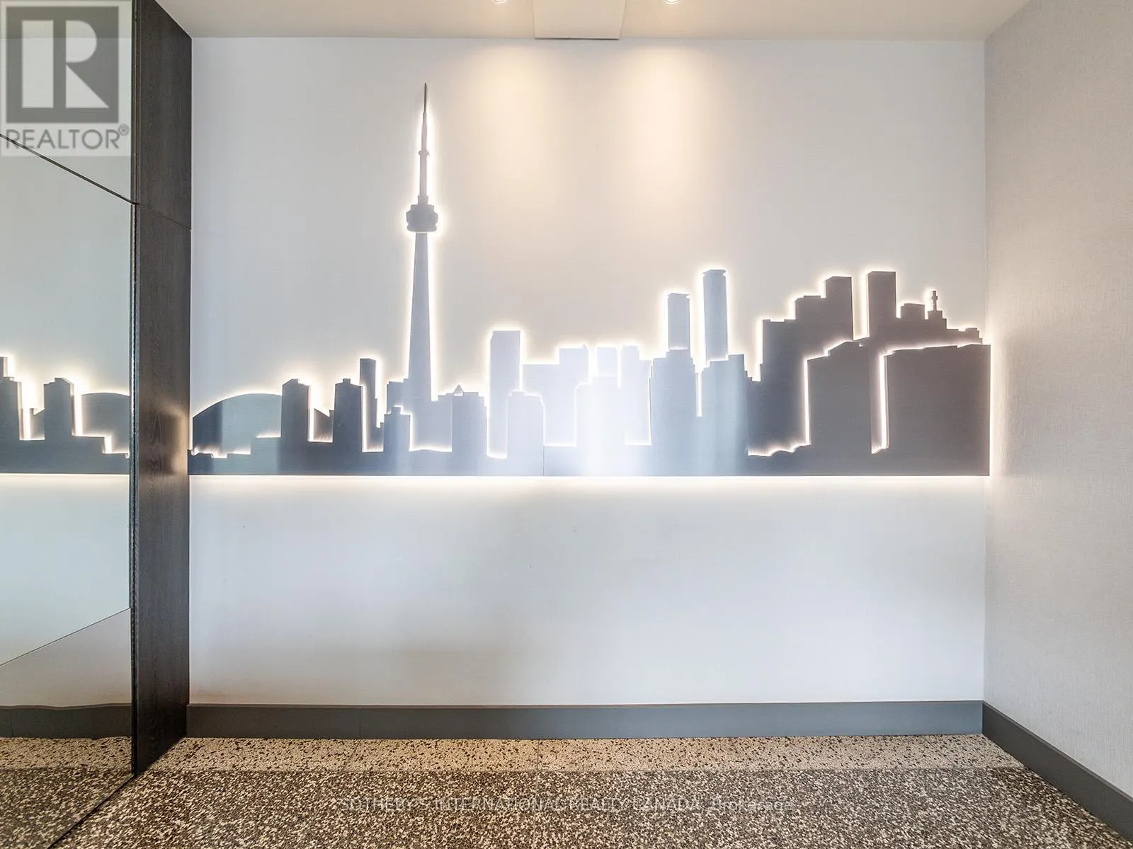 2202 - 218 QUEENS QUAY