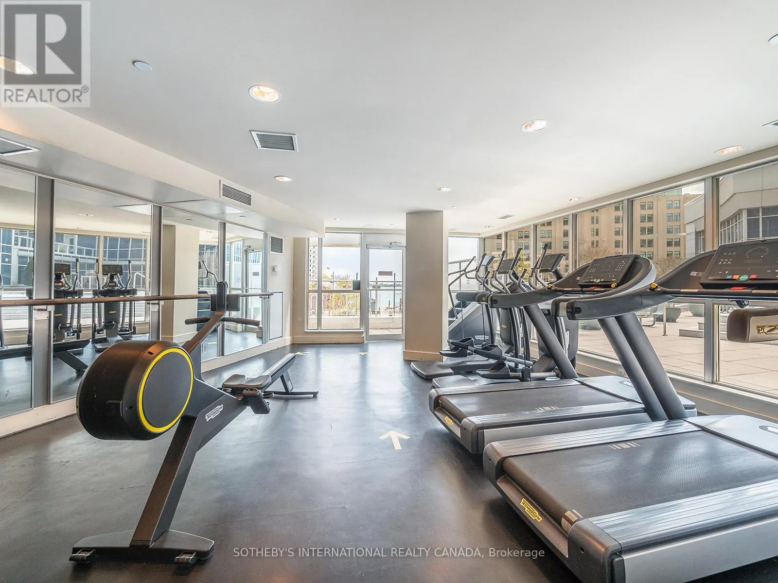 2202 - 218 QUEENS QUAY
